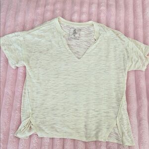 We The Free Light Cream V-Neck Short Sleeve Tee